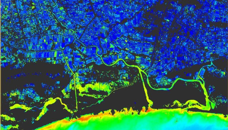 Determining density and connectivity of onshore aquafarms (represented in blue)